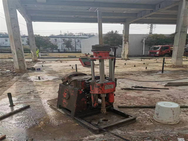 竹山袖阀管小导管注浆加固施工工艺