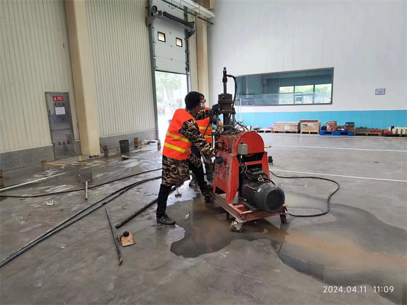 竹山厂房地面下沉塌陷注浆加固施工